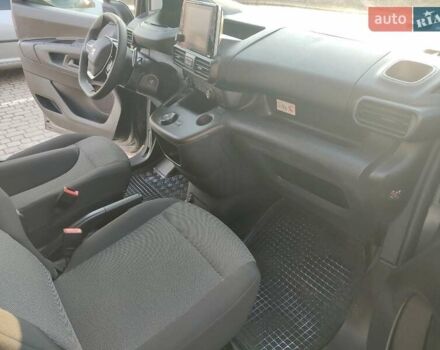 Сірий Пежо Partner, об'ємом двигуна 1.5 л та пробігом 30 тис. км за 19950 $, фото 6 на Automoto.ua