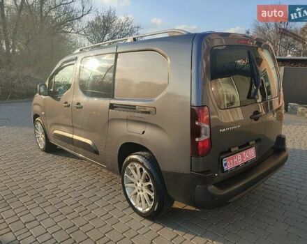 Сірий Пежо Partner, об'ємом двигуна 1.5 л та пробігом 30 тис. км за 19950 $, фото 15 на Automoto.ua