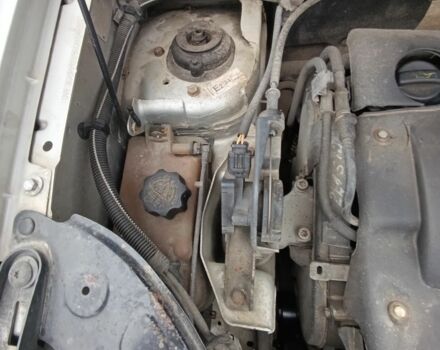 Сірий Пежо Partner, об'ємом двигуна 2 л та пробігом 320 тис. км за 3350 $, фото 23 на Automoto.ua