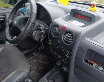 Сірий Пежо Partner, об'ємом двигуна 2 л та пробігом 320 тис. км за 3350 $, фото 10 на Automoto.ua