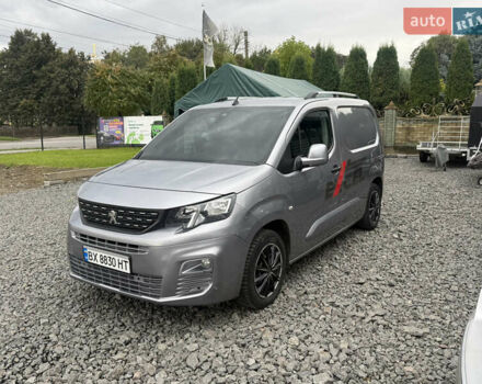 Серый Пежо Partner, объемом двигателя 1.5 л и пробегом 248 тыс. км за 13800 $, фото 4 на Automoto.ua