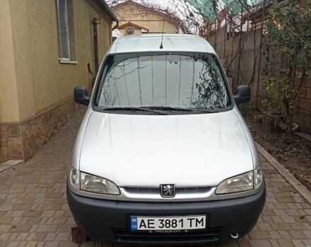 Сірий Пежо Partner, об'ємом двигуна 1.4 л та пробігом 511 тис. км за 4100 $, фото 2 на Automoto.ua
