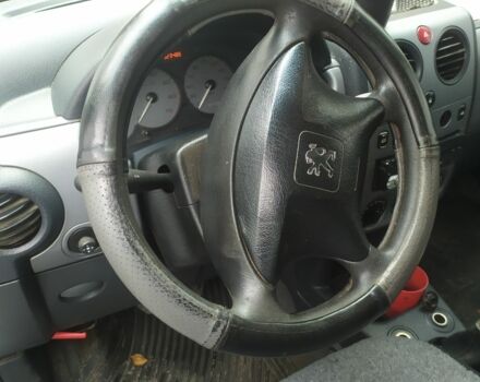 Серый Пежо Partner, объемом двигателя 1.6 л и пробегом 323 тыс. км за 4200 $, фото 12 на Automoto.ua