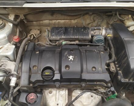 Серый Пежо Partner, объемом двигателя 1.6 л и пробегом 323 тыс. км за 4200 $, фото 2 на Automoto.ua