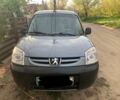 Серый Пежо Partner, объемом двигателя 1.9 л и пробегом 174 тыс. км за 5000 $, фото 1 на Automoto.ua