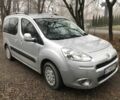 Серый Пежо Partner, объемом двигателя 1.6 л и пробегом 233 тыс. км за 6800 $, фото 1 на Automoto.ua