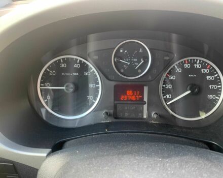 Сірий Пежо Partner, об'ємом двигуна 1.6 л та пробігом 237 тис. км за 9000 $, фото 9 на Automoto.ua