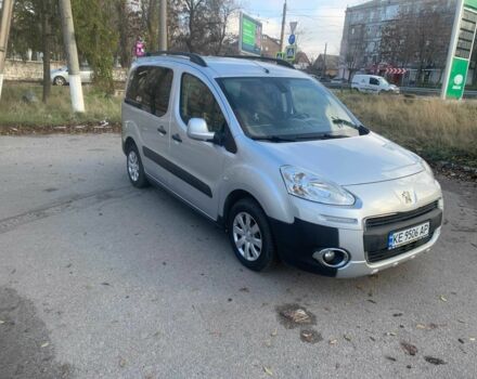 Сірий Пежо Partner, об'ємом двигуна 1.6 л та пробігом 237 тис. км за 9000 $, фото 1 на Automoto.ua