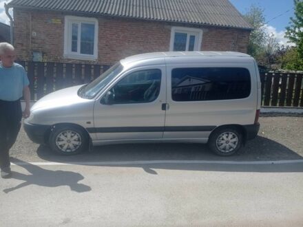 Серый Пежо Partner, объемом двигателя 1.9 л и пробегом 300 тыс. км за 2500 $, фото 1 на Automoto.ua