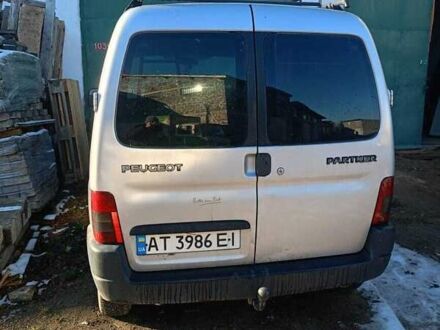 Серый Пежо Partner, объемом двигателя 1.4 л и пробегом 315 тыс. км за 1900 $, фото 1 на Automoto.ua