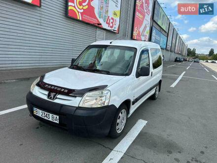 Серый Пежо Partner, объемом двигателя 1.6 л и пробегом 187 тыс. км за 4000 $, фото 1 на Automoto.ua