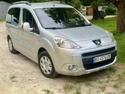 Пежо Partner 2010 в Львове на Automoto.ua Серый Пежо Partner, объемом двигателя 1.6 л и пробегом 170 тыс. км за 6400 $, фото 1 на Automoto.ua