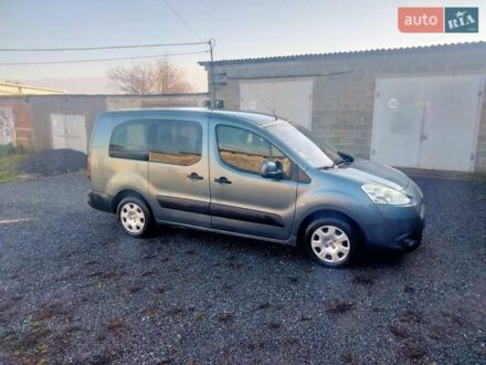 Серый Пежо Partner, объемом двигателя 1.56 л и пробегом 301 тыс. км за 8000 $, фото 1 на Automoto.ua