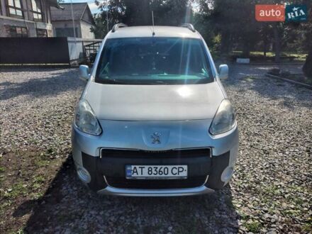 Серый Пежо Partner, объемом двигателя 1.56 л и пробегом 237 тыс. км за 8200 $, фото 1 на Automoto.ua