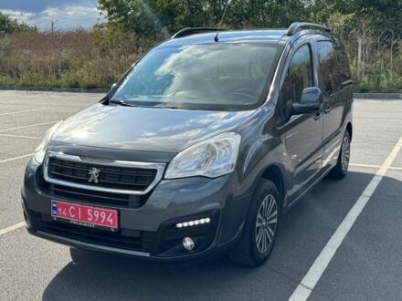 Серый Пежо Partner, объемом двигателя 1.6 л и пробегом 167 тыс. км за 9500 $, фото 1 на Automoto.ua