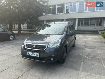 Серый Пежо Partner, объемом двигателя 0 л и пробегом 132 тыс. км за 8200 $, фото 1 на Automoto.ua