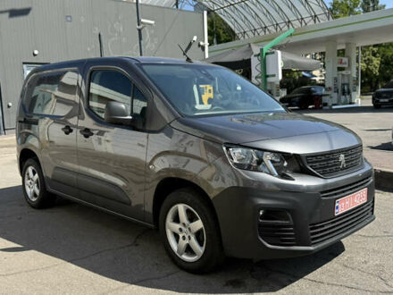 Серый Пежо Partner, объемом двигателя 1.5 л и пробегом 197 тыс. км за 13500 $, фото 1 на Automoto.ua
