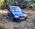 Синий Пежо Partner, объемом двигателя 1.9 л и пробегом 300 тыс. км за 2000 $, фото 1 на Automoto.ua