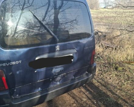 Синий Пежо Partner, объемом двигателя 1.9 л и пробегом 470 тыс. км за 2700 $, фото 2 на Automoto.ua