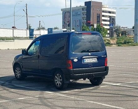 Синий Пежо Partner, объемом двигателя 1.9 л и пробегом 370 тыс. км за 2800 $, фото 4 на Automoto.ua