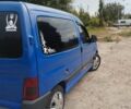Синий Пежо Partner, объемом двигателя 1.36 л и пробегом 370 тыс. км за 3700 $, фото 1 на Automoto.ua