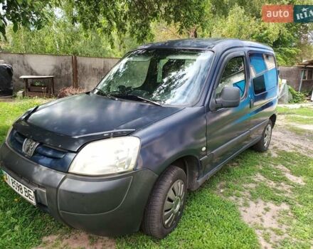 Синий Пежо Partner, объемом двигателя 1.4 л и пробегом 521 тыс. км за 3200 $, фото 3 на Automoto.ua
