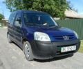 Синий Пежо Partner, объемом двигателя 2 л и пробегом 214 тыс. км за 3800 $, фото 1 на Automoto.ua