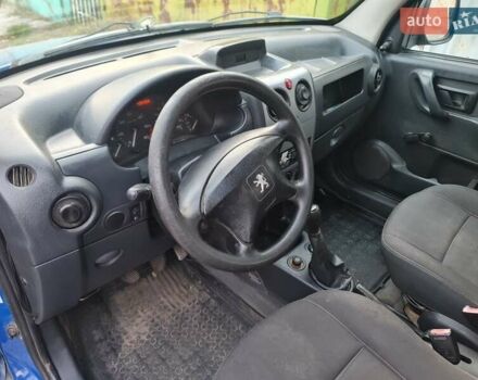 Синий Пежо Partner, объемом двигателя 1.87 л и пробегом 295 тыс. км за 3800 $, фото 18 на Automoto.ua