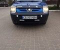 Синий Пежо Partner, объемом двигателя 1.6 л и пробегом 430 тыс. км за 3700 $, фото 1 на Automoto.ua
