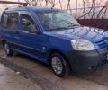 Синий Пежо Partner, объемом двигателя 1.6 л и пробегом 230 тыс. км за 4650 $, фото 1 на Automoto.ua