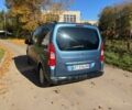 Синий Пежо Partner, объемом двигателя 1.6 л и пробегом 330 тыс. км за 4999 $, фото 7 на Automoto.ua