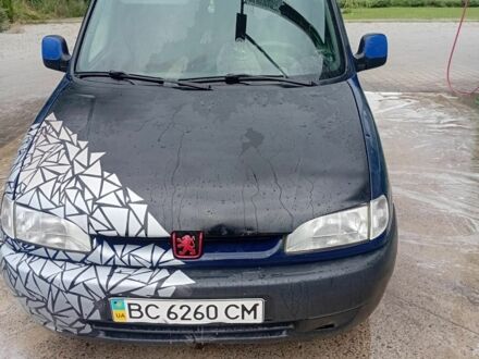 Синий Пежо Partner, объемом двигателя 1.9 л и пробегом 400 тыс. км за 1850 $, фото 1 на Automoto.ua