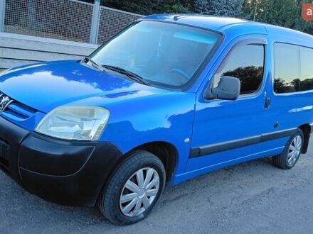 Синий Пежо Partner, объемом двигателя 1.4 л и пробегом 198 тыс. км за 3000 $, фото 1 на Automoto.ua
