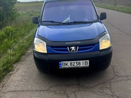 Пежо Partner 2004 у Дубно на Automoto.ua Синій Пежо Partner, об'ємом двигуна 1.9 л та пробігом 0 тис. км за 3000 $, фото 1 на Automoto.ua