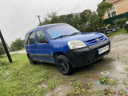 Синий Пежо Partner, объемом двигателя 1.4 л и пробегом 430 тыс. км за 1850 $, фото 1 на Automoto.ua