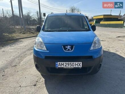 Синий Пежо Partner, объемом двигателя 1.6 л и пробегом 300 тыс. км за 5700 $, фото 1 на Automoto.ua