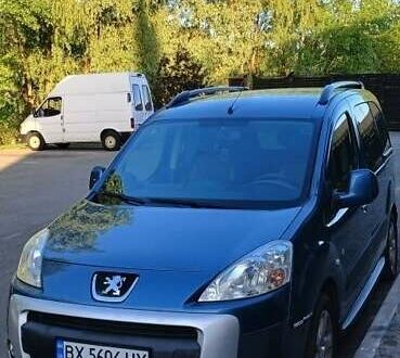 Синий Пежо Partner, объемом двигателя 1.6 л и пробегом 285 тыс. км за 6200 $, фото 1 на Automoto.ua