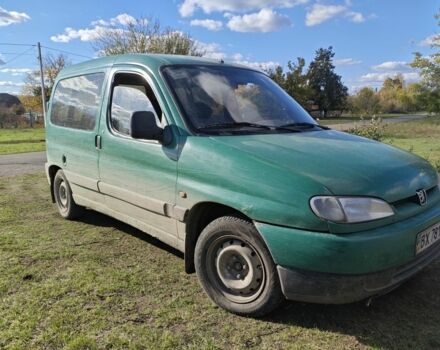 Зелений Пежо Partner, об'ємом двигуна 0 л та пробігом 144 тис. км за 1200 $, фото 1 на Automoto.ua
