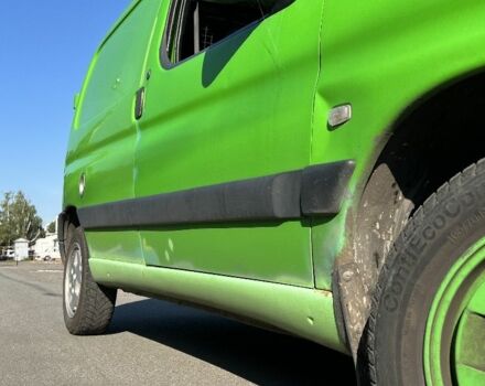 Зеленый Пежо Partner, объемом двигателя 1.9 л и пробегом 300 тыс. км за 2000 $, фото 13 на Automoto.ua