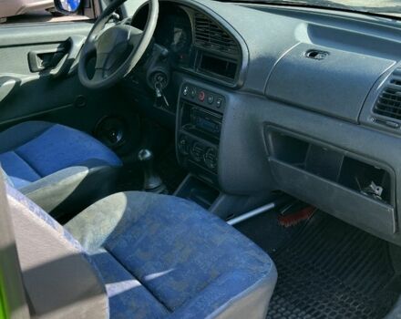 Зеленый Пежо Partner, объемом двигателя 1.9 л и пробегом 300 тыс. км за 2000 $, фото 11 на Automoto.ua