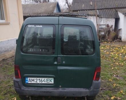 Зеленый Пежо Partner, объемом двигателя 1.9 л и пробегом 392 тыс. км за 2000 $, фото 2 на Automoto.ua