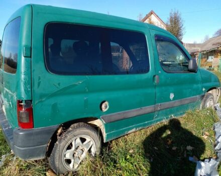 Зеленый Пежо Partner, объемом двигателя 1.9 л и пробегом 220 тыс. км за 2000 $, фото 6 на Automoto.ua