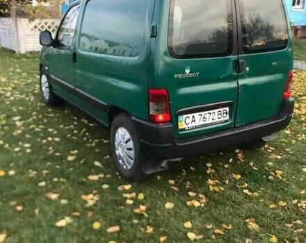 Зеленый Пежо Partner, объемом двигателя 1.9 л и пробегом 340 тыс. км за 1611 $, фото 4 на Automoto.ua