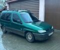 Зеленый Пежо Partner, объемом двигателя 1.4 л и пробегом 350 тыс. км за 3000 $, фото 1 на Automoto.ua