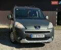 Зеленый Пежо Partner, объемом двигателя 1.6 л и пробегом 182 тыс. км за 7800 $, фото 1 на Automoto.ua