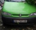 Зеленый Пежо Partner, объемом двигателя 1.9 л и пробегом 111 тыс. км за 3000 $, фото 4 на Automoto.ua
