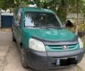 Зелений Пежо Partner, об'ємом двигуна 0 л та пробігом 220 тис. км за 2982 $, фото 1 на Automoto.ua