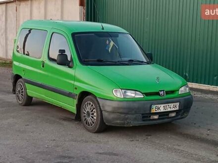 Пежо Partner 1999 в Сарнах на Automoto.ua Зеленый Пежо Partner, объемом двигателя 1.9 л и пробегом 289 тыс. км за 1950 $, фото 1 на Automoto.ua