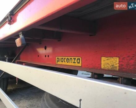 Красный Пиаценза С36, объемом двигателя 0 л и пробегом 300 тыс. км за 4800 $, фото 13 на Automoto.ua