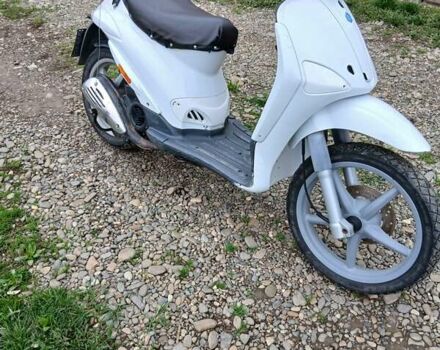 Белый Пиаджо Liberty, объемом двигателя 0 л и пробегом 37 тыс. км за 400 $, фото 3 на Automoto.ua